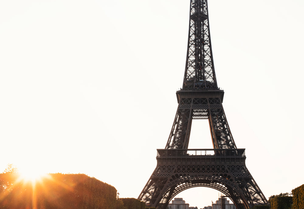 eiffel tower and the sun