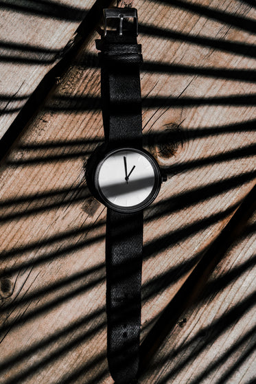Fashionable Analogue Wristwatch