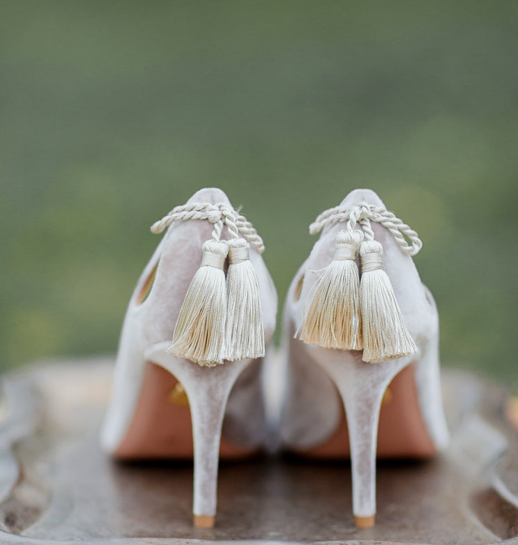fashionable-high-heels-with-hanging-tassels.jpg?width=746&format=pjpg&exif=0&iptc=0