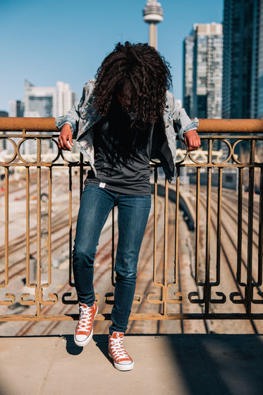 mulher na moda em toronto