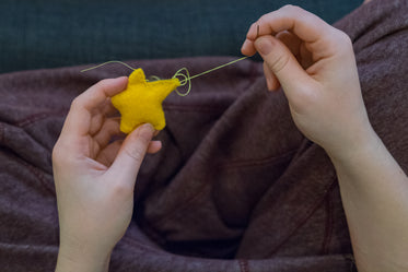 felt star sewing