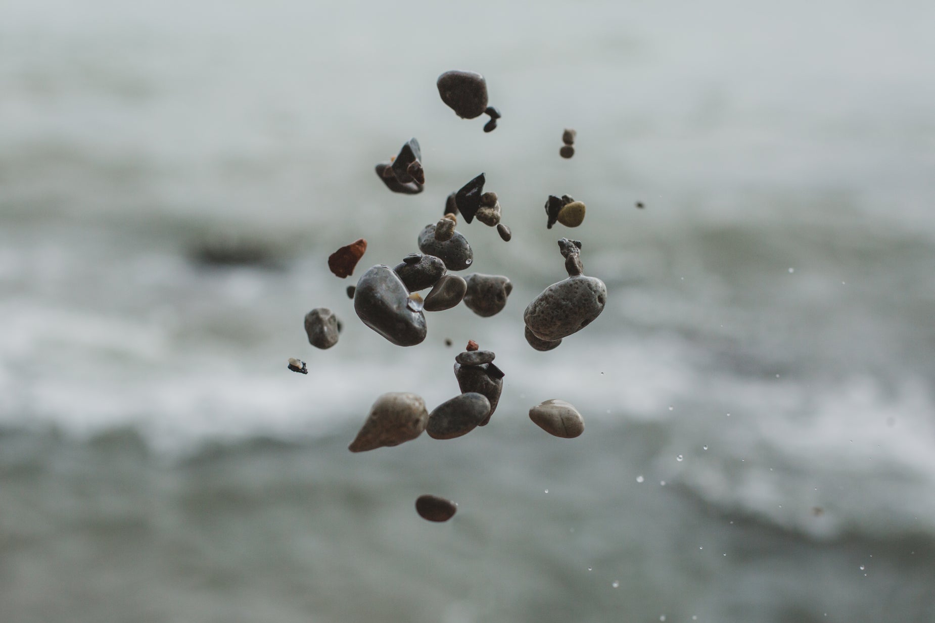 Free Floating Pebbles & Stones Image: Stunning Photography