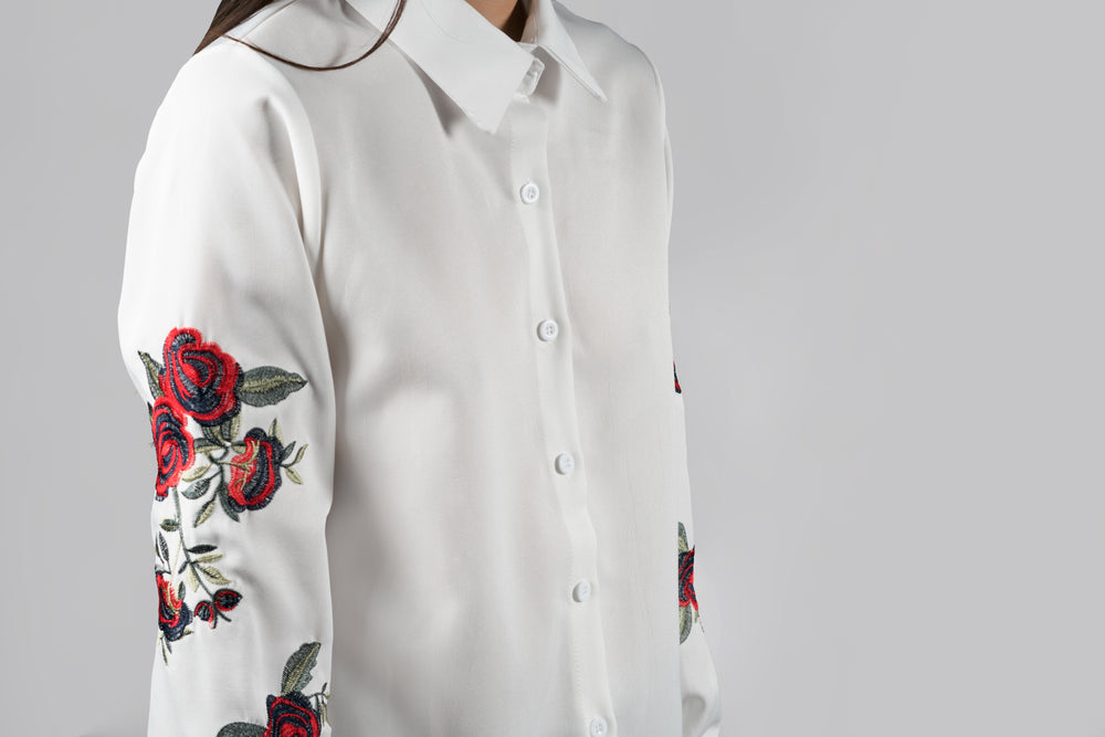 floral detailed blouse