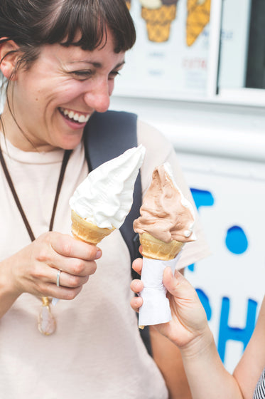 friends share ice cream