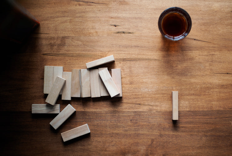 games-night-stacking-tower-blocks.jpg?wi