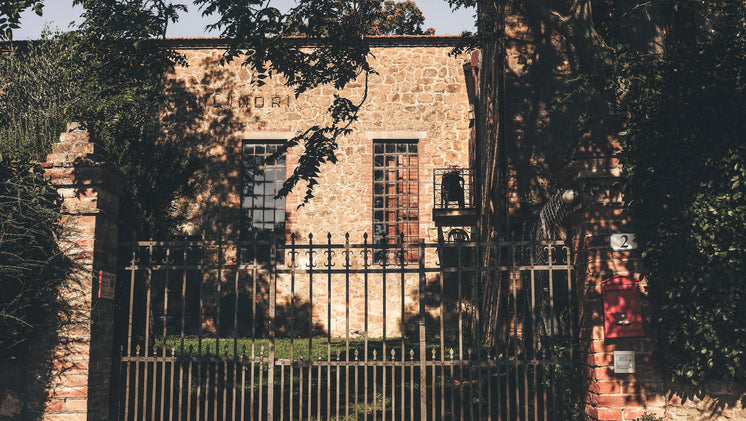 Gated Property In Italy