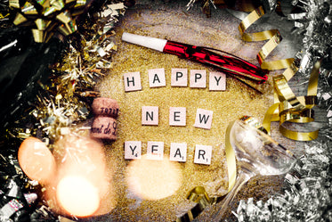 Free Glitter And New Years Flatlay Photo — High Res Pictures