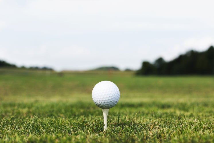 golf-ball-on-tee.jpg?width=746&format=pjpg&exif=0&iptc=0