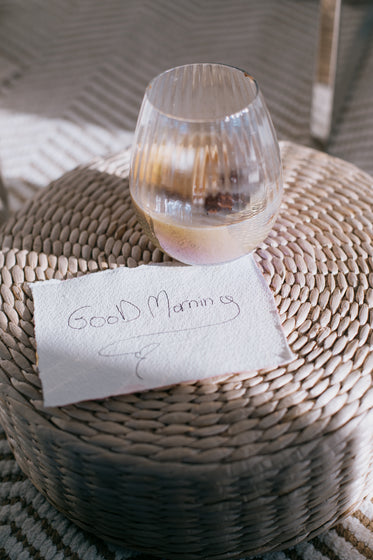 good morning note on a weaved surface