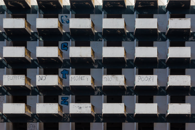 graffitied-balconies.jpg?width=746&format=pjpg&exif=0&iptc=0