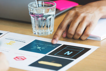 在會議上提供設(shè)計方案 135圖像