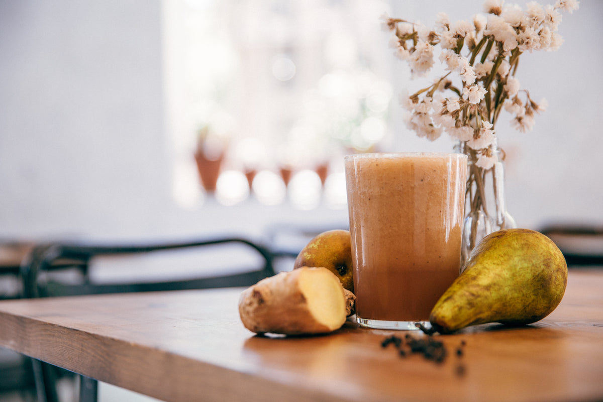 healthy ginger pear smoothie