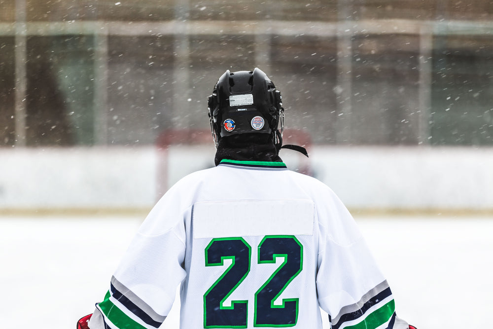 hockey in the snow