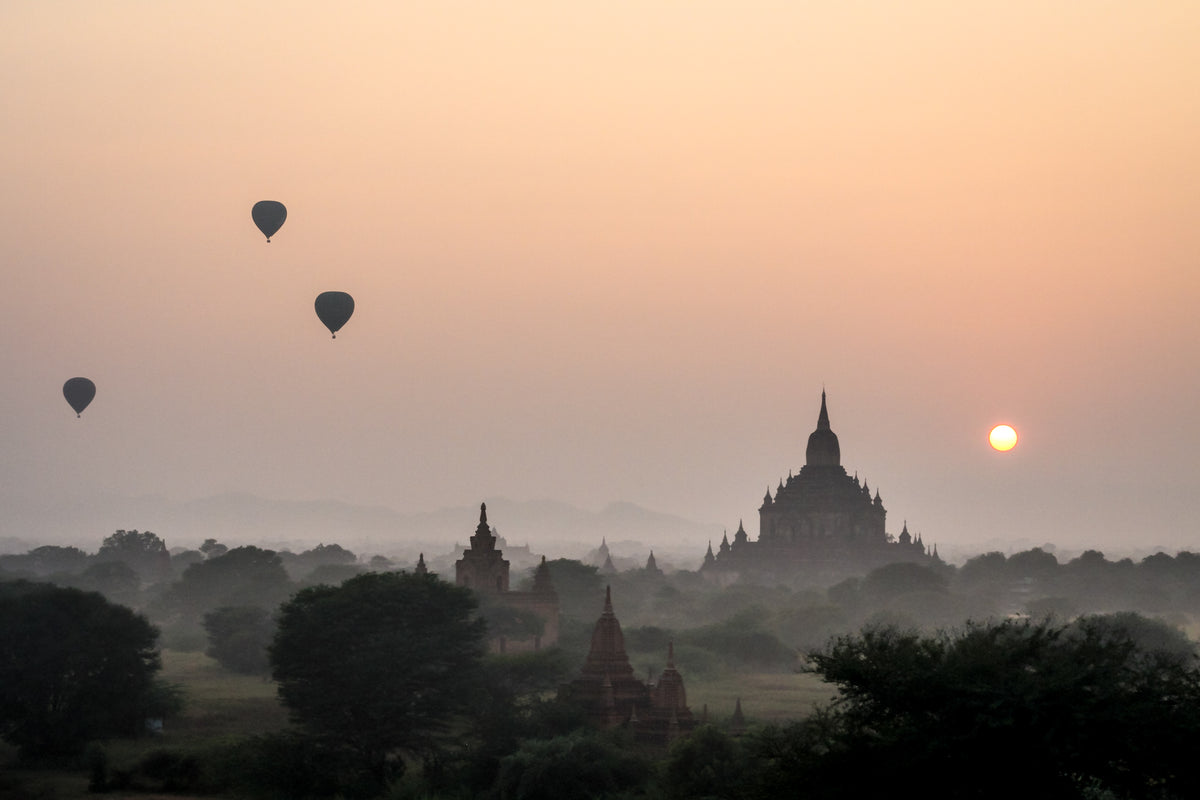 hot air balloons myanmar