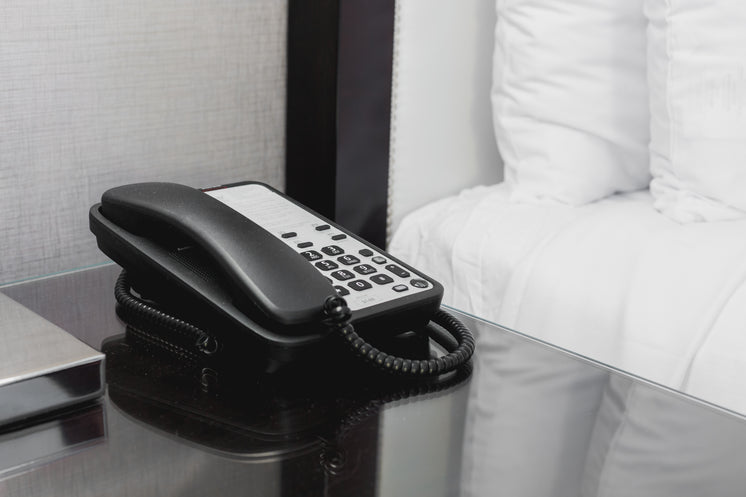 hotel-room-phone.jpg?width=746&format=pjpg&exif=0&iptc=0