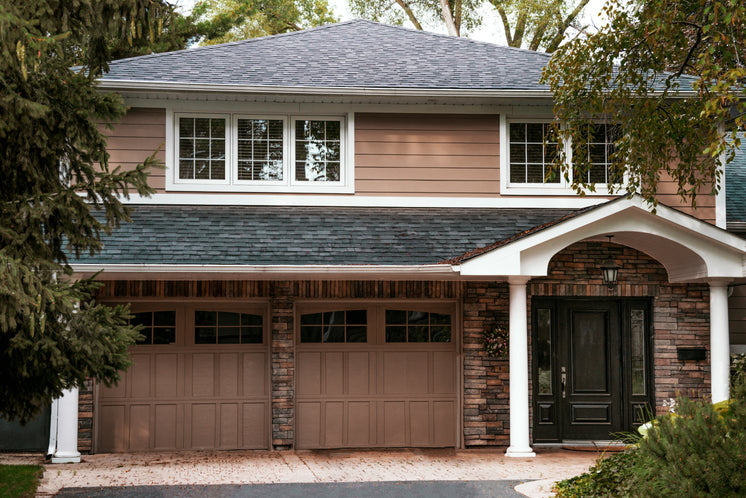 House With Garage