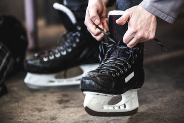 how to tie skates 101