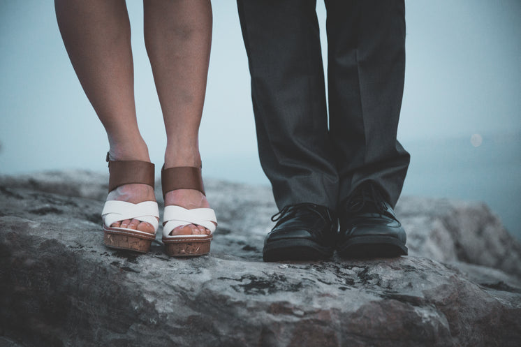 husband-and-wife-shoes.jpg?width=746&format=pjpg&exif=0&iptc=0