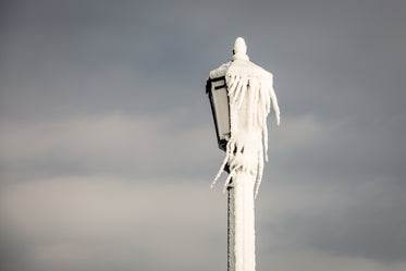 icicle lamppost