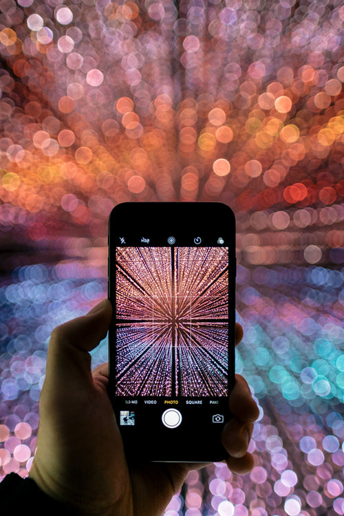 fotografia de arte com luzes em um iphone