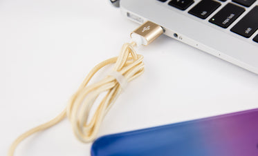 gold lightning cable for iphone