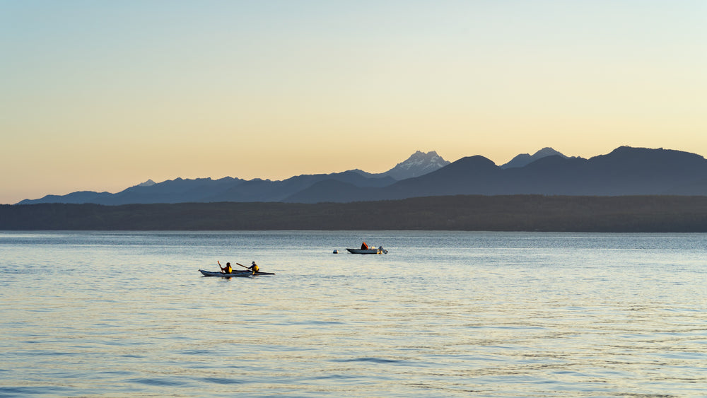 kayakers and the mountains