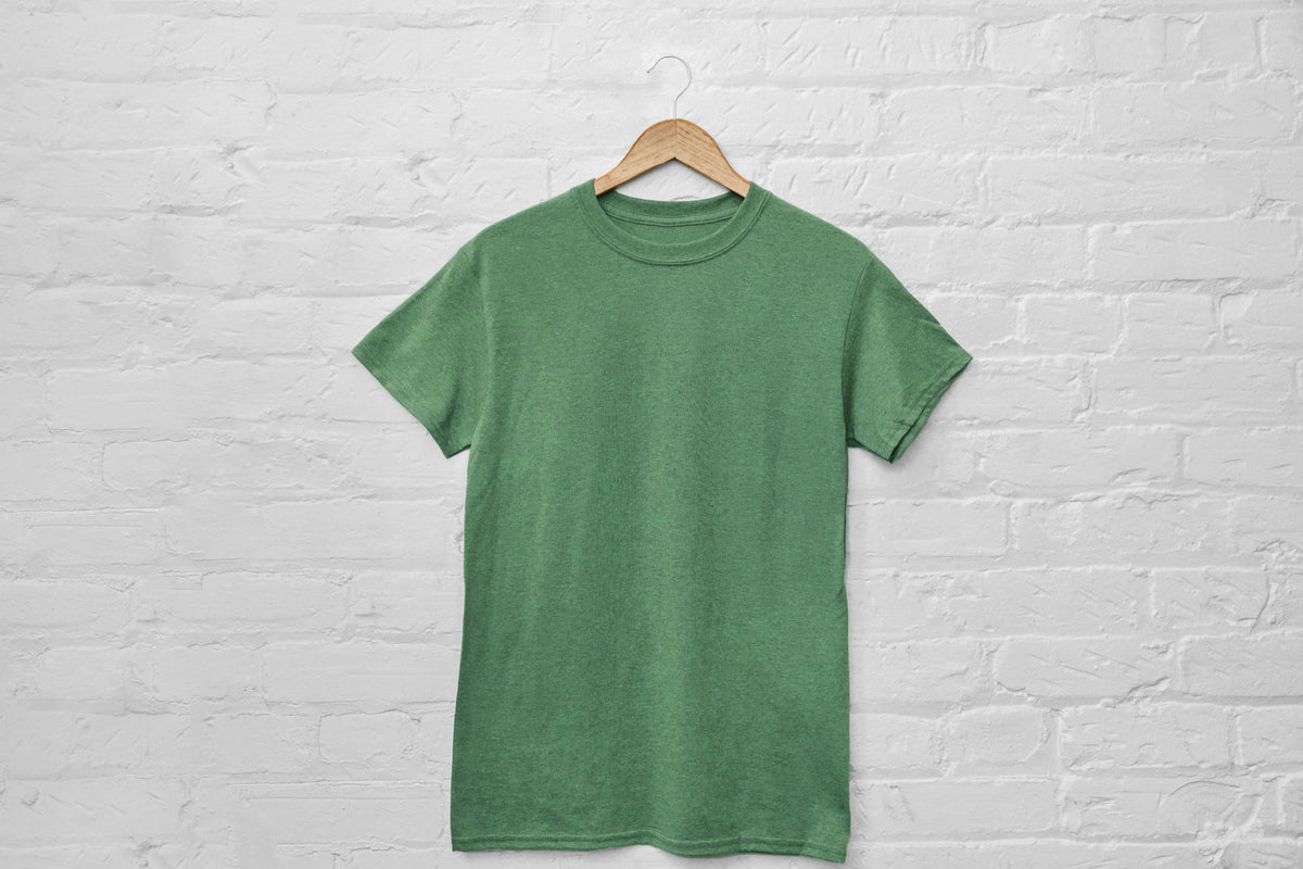 亮绿色的t恤