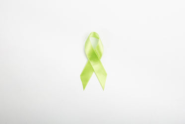 lime green ribbon center