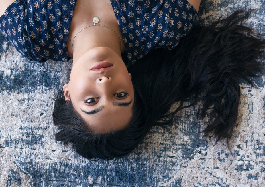 Free Looking Up And Down Photo — High Res Pictures