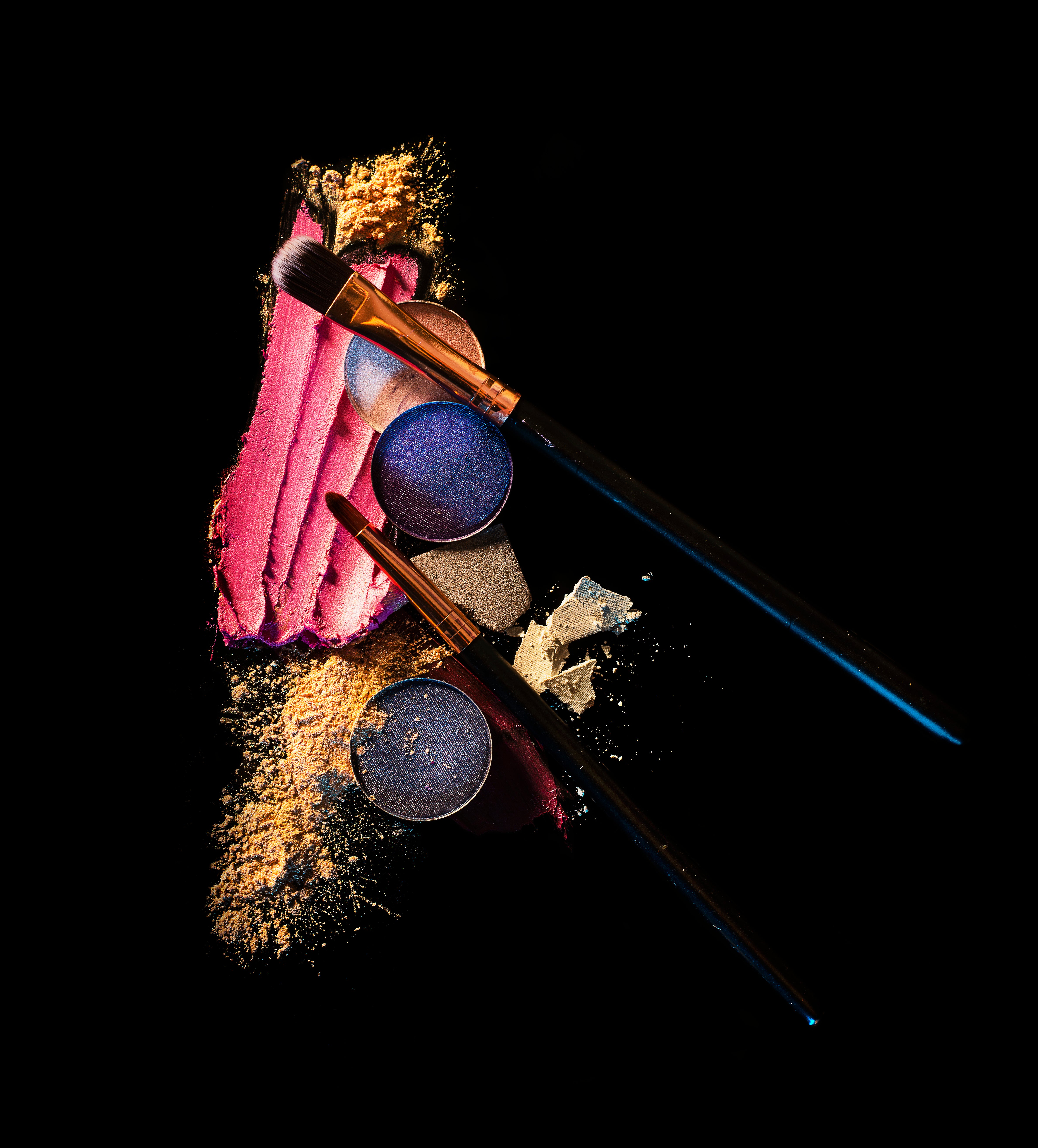 Browse Free HD Images of Makeup And Brushes On Black Background, image size:4757x5261