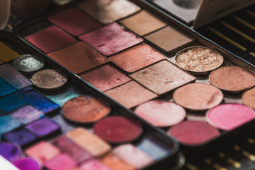Free Stock Photo of Makeup Shadows And Blushes — HD Images
