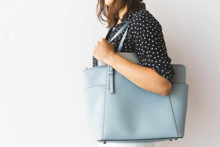 modern-blue-handbag.jpg?width=746&format