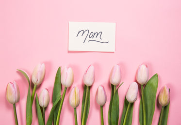 mom card and pink flowers