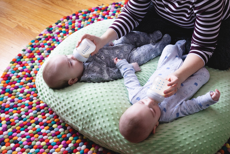 Multi Task Bebe Picture of Mother Multitasking — Free Stock Photo
