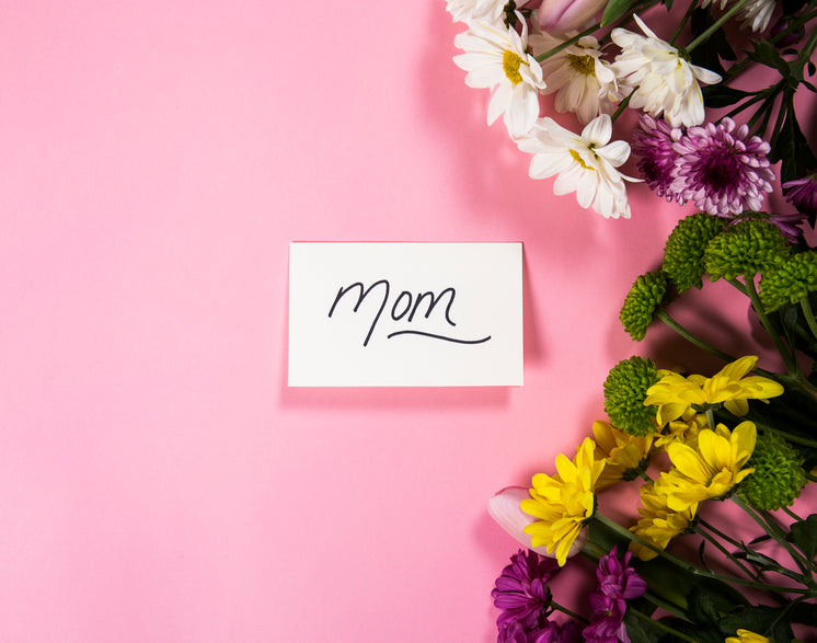 mothers-day-flowers.jpg?width=746&format