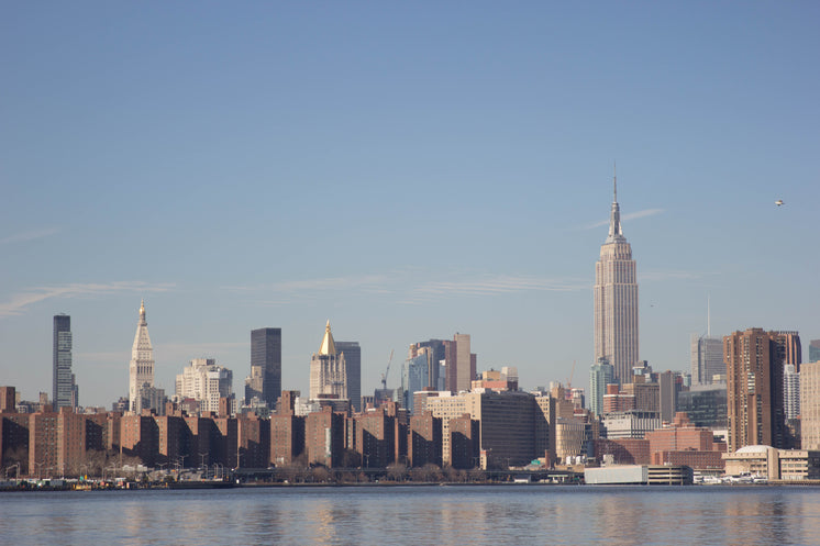 new-york-by-water.jpg?width=746&format=pjpg&exif=0&iptc=0