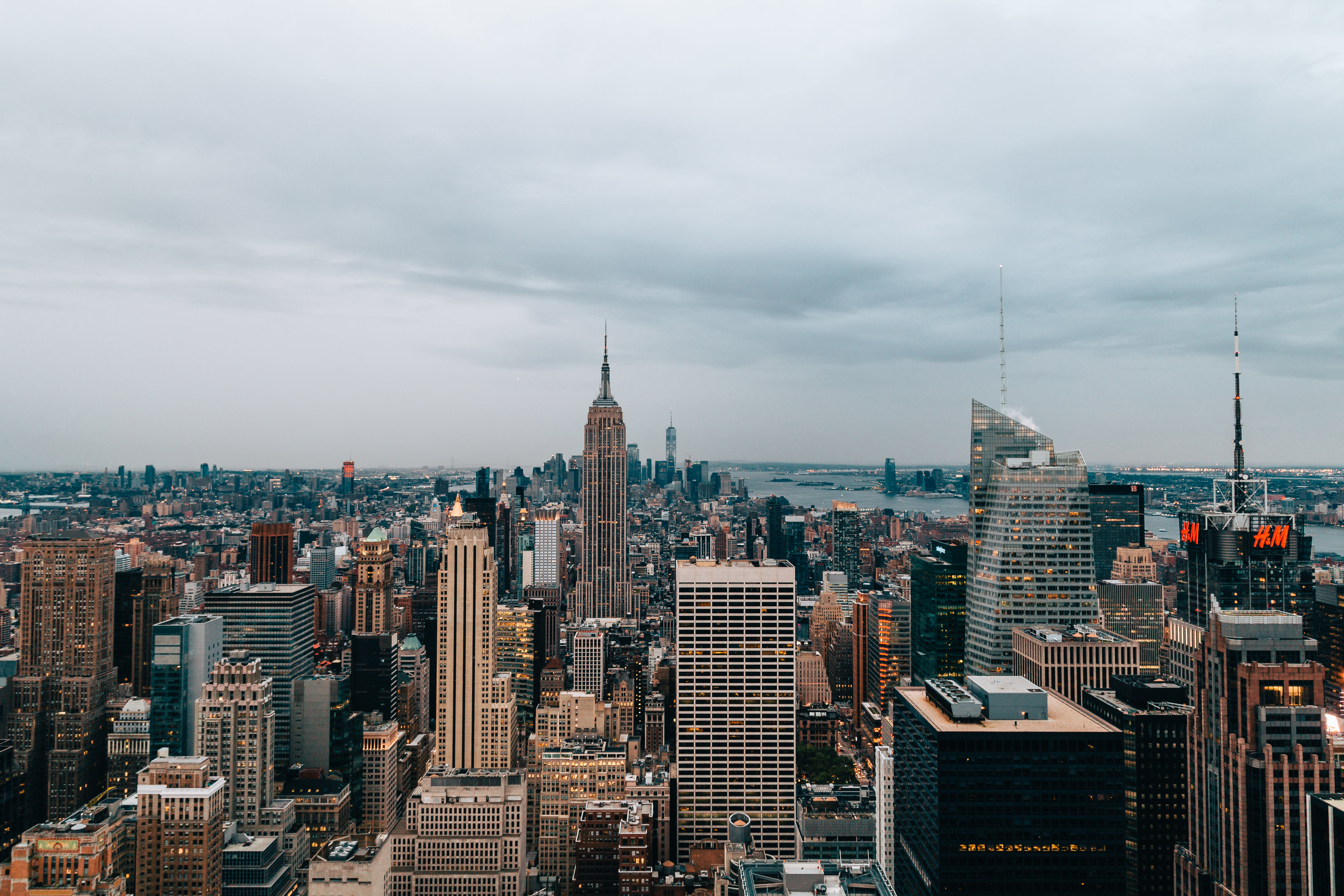 new-york-skyscrapers-at-dusk.jpg?width=746u0026format=pjpgu0026exif=0u0026iptc=0