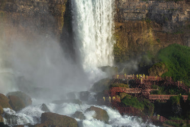 niagra fall lower viewing platform