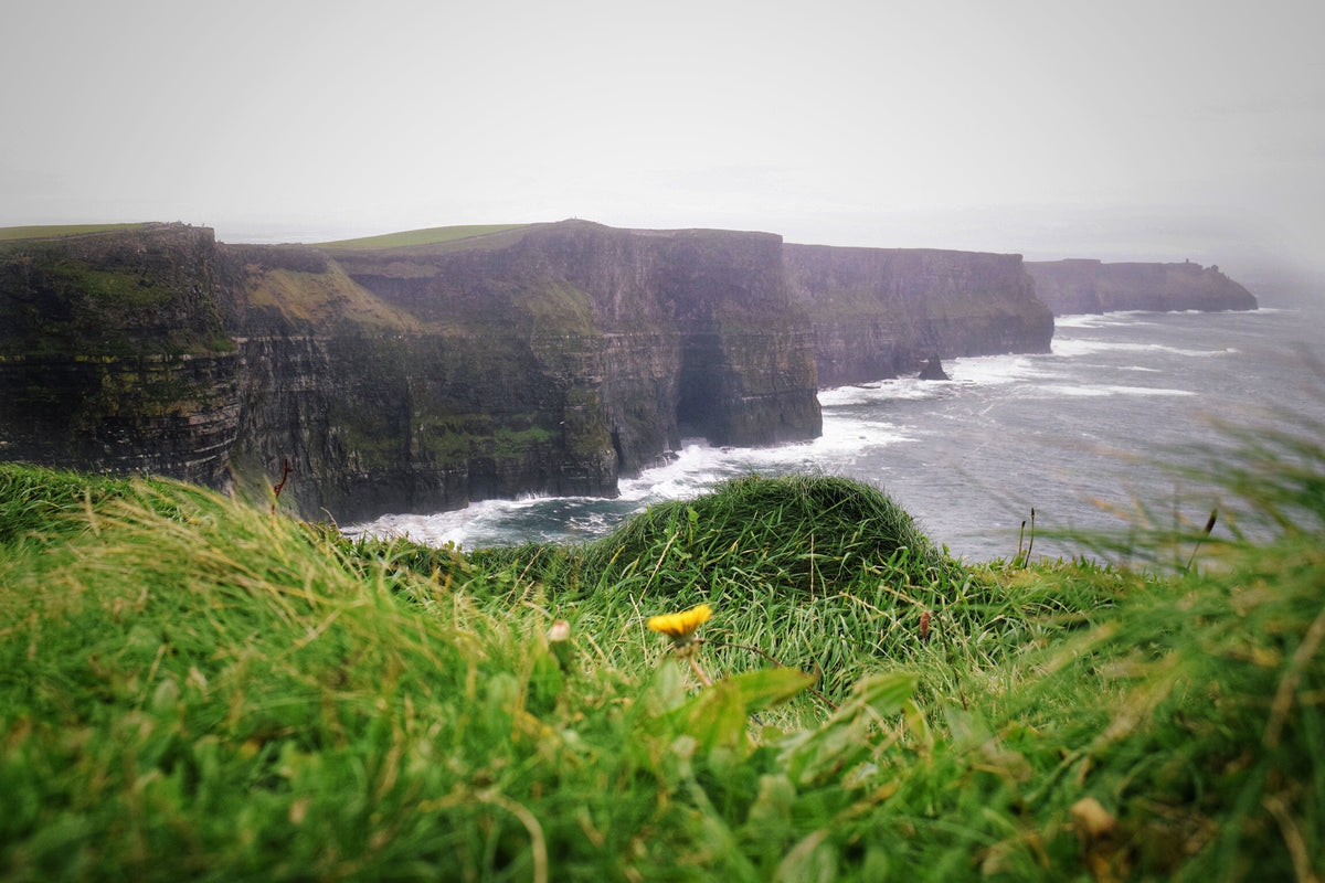 爱尔兰海边的悬崖