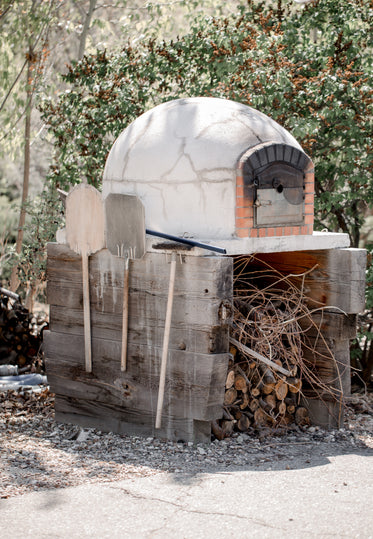 outdoor stone fire pizza oven