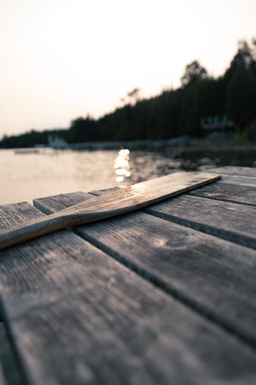 paddle on a dock