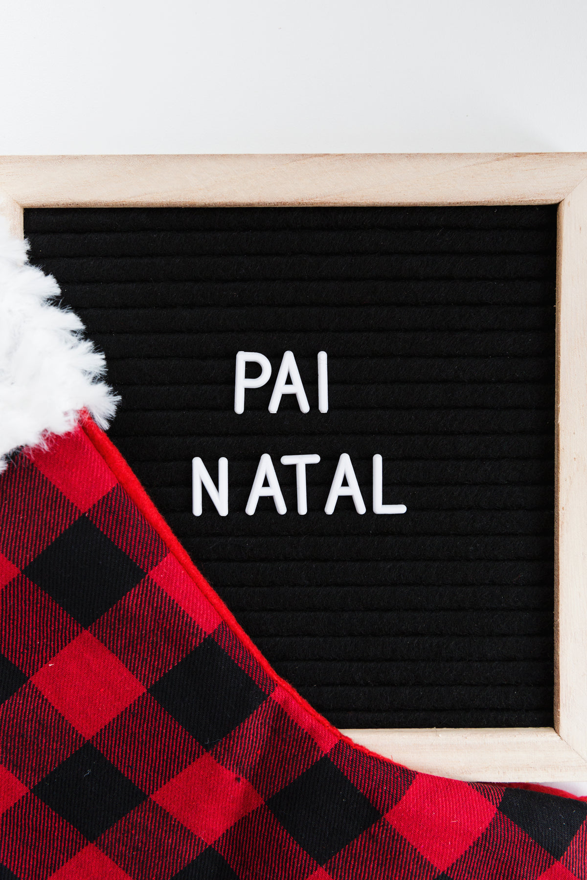 pai natal on letter board