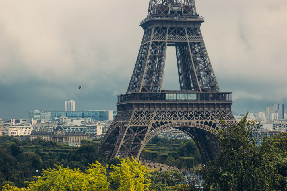 paris eiffel tower