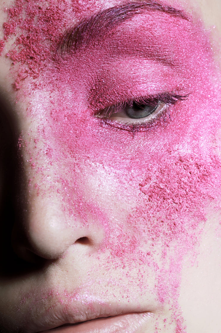 part-of-face-covered-with-pink-powder.jp
