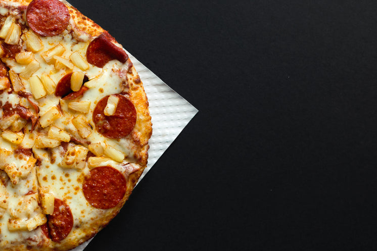 pineapple-and-pepperoni-pizza.jpg?width=