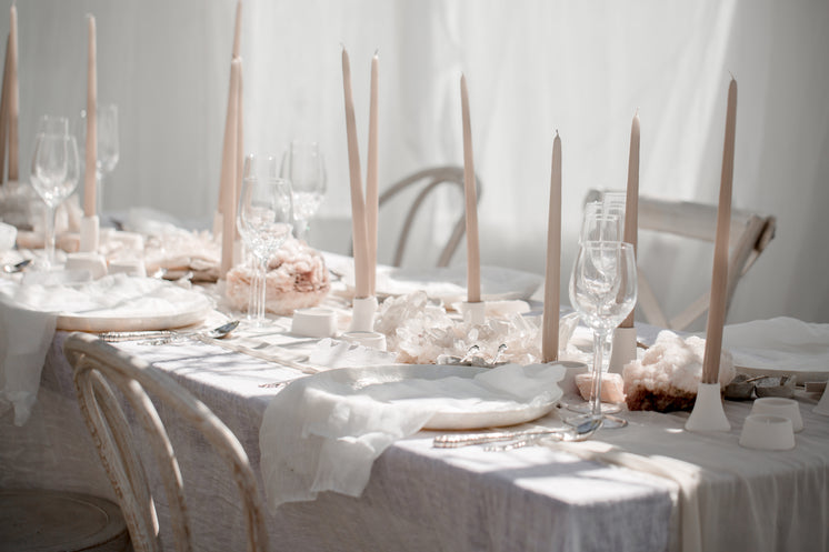 Pink Wedding Table Setting With Crystals