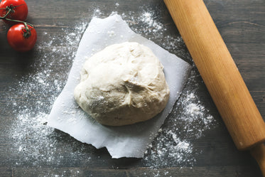 massa de pizza pronta para amassar