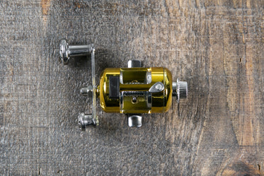 pocket fishing reel