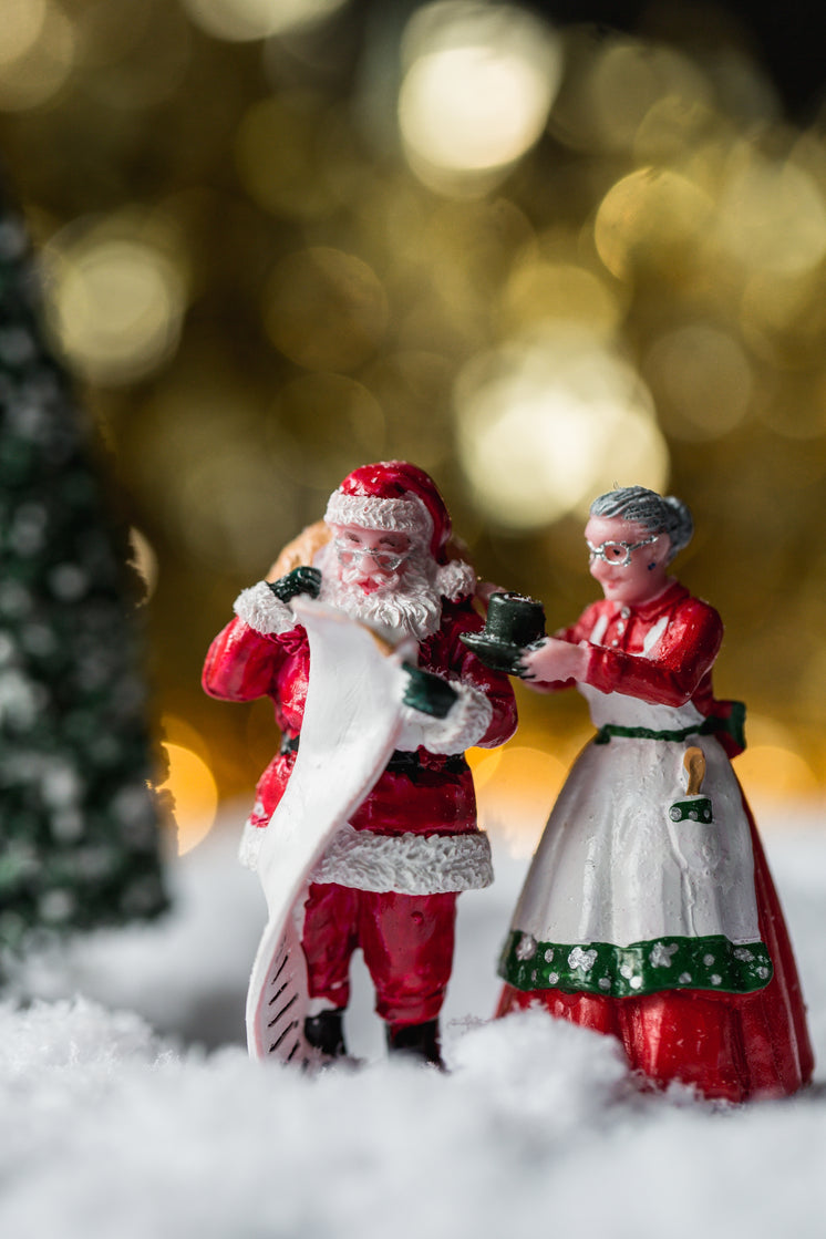 portrait-image-of-festive-scene.jpg?width=746&format=pjpg&exif=0&iptc=0