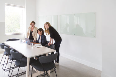 powerful business women in meeting